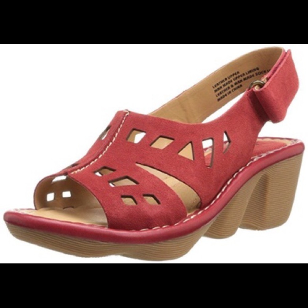 Earth Size 8.5 Red Leather Wedged Sandals